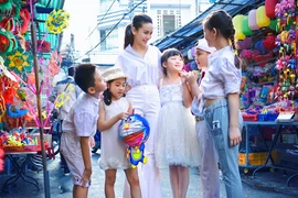 Yến Trang cho học trò cưng “xả trại” trước đêm chung kết đầu tiên