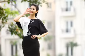 Top 10 siêu mẫu châu Á Hà Phương khoe vẻ đẹp hút hồn