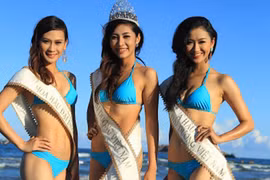 Bỏ qua lùm xùm, tân Hoa hậu Đại Dương “tung” ảnh bikini gợi cảm