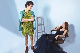 Yến Trang “lả lơi” bên hotboy Thái Lan Fluke Pongsatorn