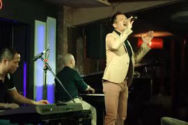 Ca sĩ Khải Hưng: Vẹn nguyên một tình yêu nghệ thuật!