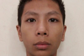 Bắt đối tượng chuyên cướp giật điện thoại di động