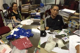 Hà Nội: Bắt khẩn cấp 2 đối tượng, thu giữ ma túy và súng, đạn số lượng khủng