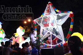 Rực rỡ sắc màu tại Lễ hội Thành Tuyên 2016
