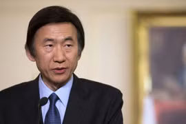 Hàn Quốc tố Triều Tiên tàng trữ hàng nghìn tấn vũ khí hóa học