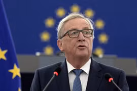 Lãnh đạo EU khẳng định không tăng ngân sách quốc phòng theo ý Mỹ