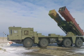 Tên lửa bắn loạt Uragan-1M của Nga lần đầu lộ diện trong tập trận