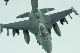 Mỹ tính sử dụng tiêm kích F-16 đến năm 2048