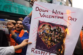 Tòa án Pakistan cấm tổ chức Valentine trên phạm vi toàn quốc