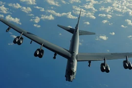 "Pháo đài bay" B-52 sẽ được trang bị vũ khí laser