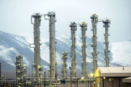 Iran mua 950 tấn uranium, nhờ Nga phát triển hạt nhân