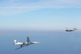 Tiêm kích Anh xuất kích gấp chặn máy bay ném bom Nga