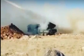 Video tên lửa bắn loạt Thổ Nhĩ Kỳ tấn công dồn dập IS ở al-Bab