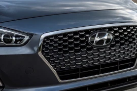 Hé lộ hình ảnh của Hyundai Elantra GT 2018 mới