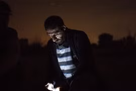 Chiêu kiếm tiền mới của tội phạm buôn người di cư