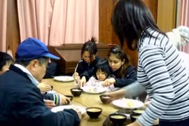 Cộng đồng người Phillipin tại Nhật Bản gây quỹ hỗ trợ người dân tại quê nhà