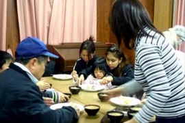 Cộng đồng người Phillipin tại Nhật Bản gây quỹ hỗ trợ người dân tại quê nhà