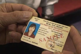 Đổi 32 triệu Giấy phép lái xe sang chất liệu nhựa PET