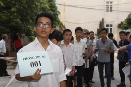 Thông tin “Trích đề thi vào Đại học Quốc gia Hà Nội năm 2015” là bịa đặt