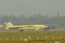 Trung Quốc đã đưa chiến đấu cơ J-20 vào sản xuất?