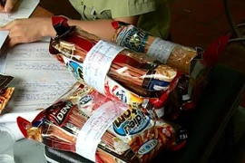 Phát hiện cơ sở sản xuất bim bim có nhiều dấu hiệu vi phạm