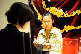 Giá vàng ngày 20-10: Giảm gần 150.000 đồng - đánh mất mốc 34 triệu đồng/lượng