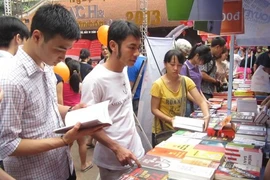 Sôi động ngày hội “Sách và văn hóa đọc 2013”