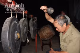 Người đàn ông làm "sống lại" văn hóa cồng chiêng của người Thổ