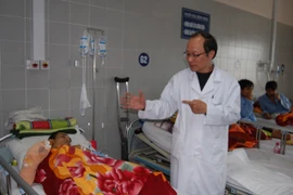 Kỳ tích “giữ chân, cứu mạng” bệnh nhân của Bệnh viện Đại học Y Hà Nội