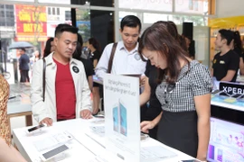 Thế Giới Di Động bán được hơn 2.400 iPhone 6s và iPhone 6s Plus