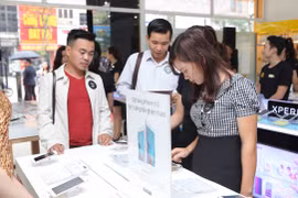 Thế Giới Di Động bán được hơn 2.400 iPhone 6s và iPhone 6s Plus