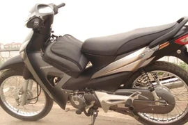 Vờ bị “xã hội đen” quay tiền… để lừa “cắm đồ” của bạn gái