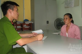 U50 vẫn hành nghề “hai ngón”