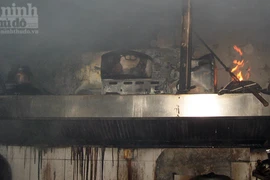 Khói lửa nghi ngút ở nhà hàng Indochine