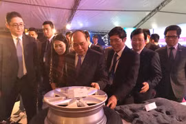 Thủ tướng khuyến khích các hãng ô tô nâng cao tỷ lệ nội địa hóa