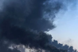 IS thực hiện chiến thuật tiêu thổ, đốt nhiều giếng dầu triệu đô tại Mosul