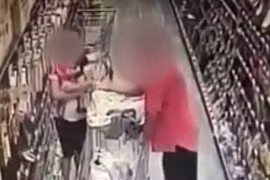 Nghi án bắt cóc trẻ em tại siêu thị Texas, Mỹ