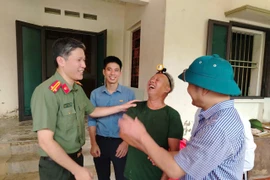 Sẻ chia khó khăn cùng các hộ dân ở Thái Nguyên bị thiệt hại trong cơn lũ dữ