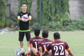 Dàn “thương binh” U23 Việt Nam thích thú với bài tập lạ