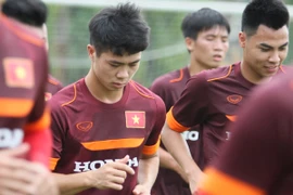 Công Phượng “đứng ngoài cuộc vui” ở buổi tập của U23 Việt Nam