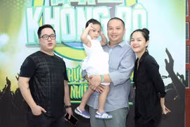 Con gái Phạm Quỳnh Anh theo mẹ ra Nha Trang làm chương trình