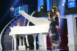 "Chuyện tình buồn" làm chủ đề cho "Tình khúc vượt thời gian"