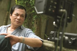 Đạo diễn NSND Khải Hưng: Không "vịn" vào "ngôi sao" để đứng dậy!