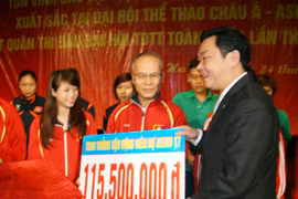 UBND TP Hà Nội thưởng 115 triệu cho HLV, VĐV đoạt huy chương ASIAD