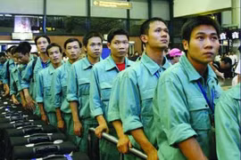 Dẻo mép lừa, ôm gần 1 tỷ đồng bỏ trốn