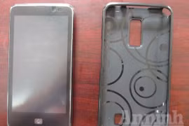 Tìm chủ nhân chiếc điện thoại LG màn hình cảm ứng