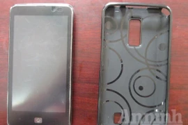 Tìm chủ nhân chiếc điện thoại LG màn hình cảm ứng