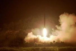 Triều Tiên bất ngờ phóng tên lửa tầm ngắn