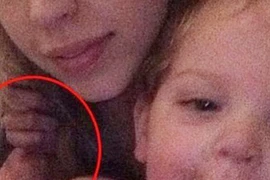 “Tay ma” trong bức ảnh tự chụp