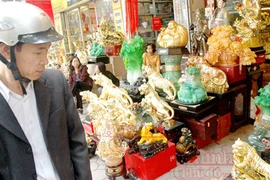 Thú chơi phong thủy: Vàng thau lẫn lộn